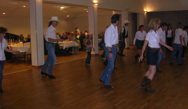 Bal Pleudihen le 08 Oct.2011 (1)